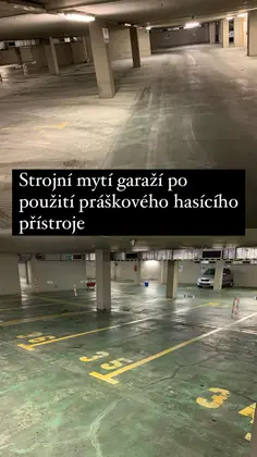 Strojní mytí garáží po použití práškového hasicího přístroje